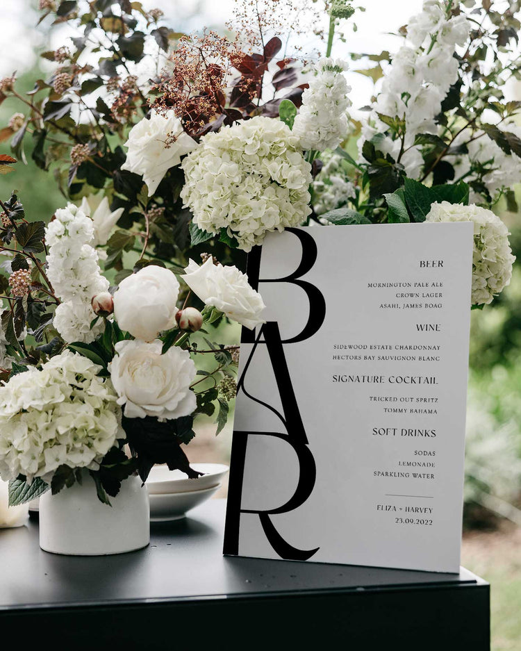 modern luxe wedding bar menu template, minimalist chic wedding bar signage digital template, editable, modern luxe wedding, editable wedding drinks menu, signature cocktails sign